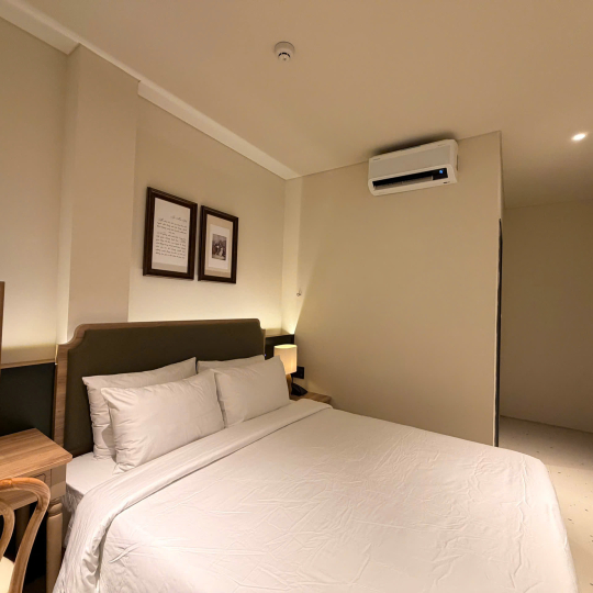 CN10 - Deluxe Double Room